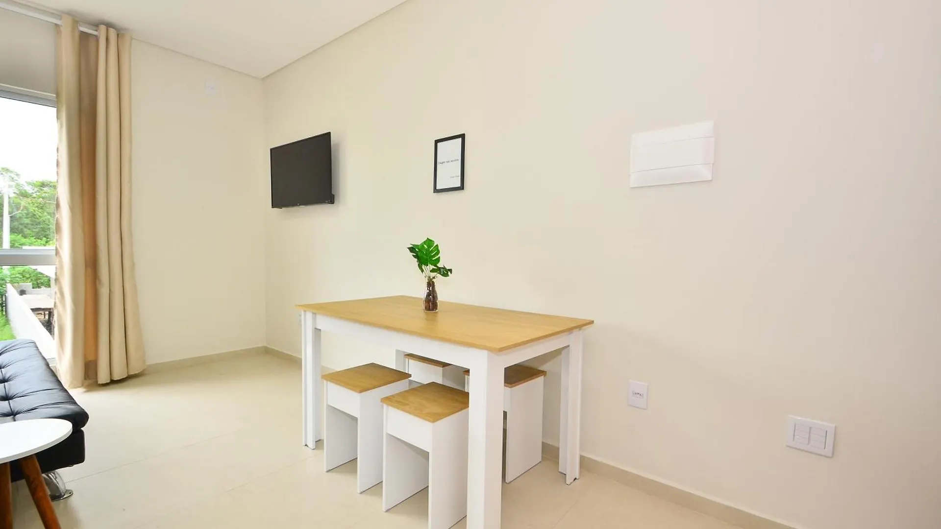 דירה Florianópolis Inhome: Estudio Superior4, Style No Campeche N1595 ברזיל